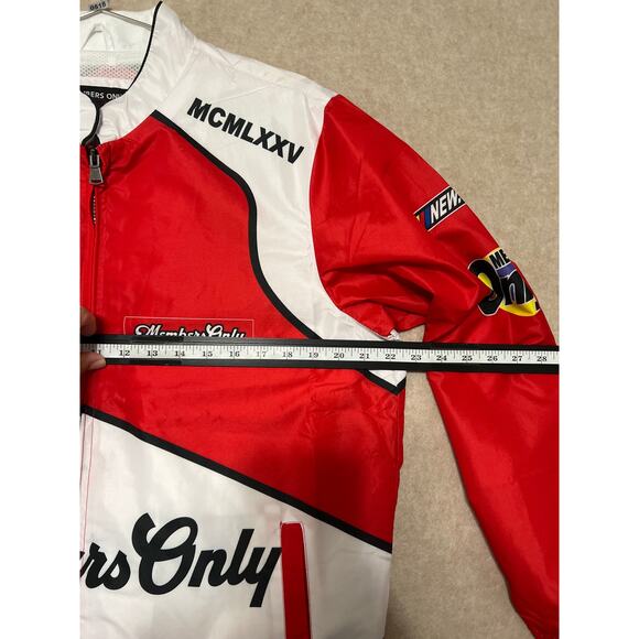 NWT Members Only Sport Red Team Racing Windbreaker Men's Jacket. Size: Medium - Picture 3 of 10